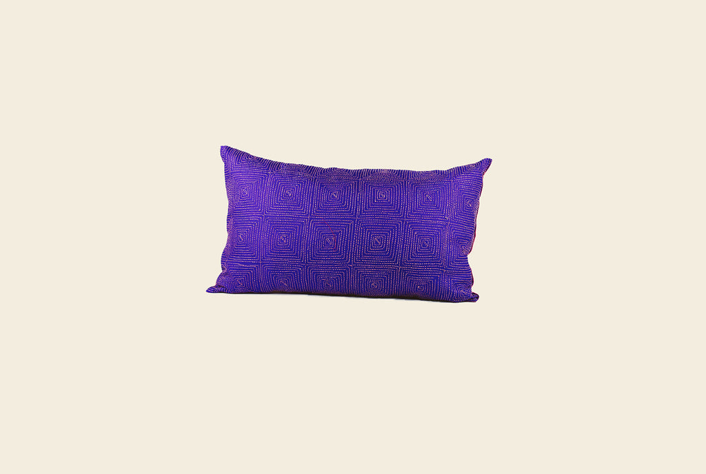 Oro Cushion - Fuschia Back