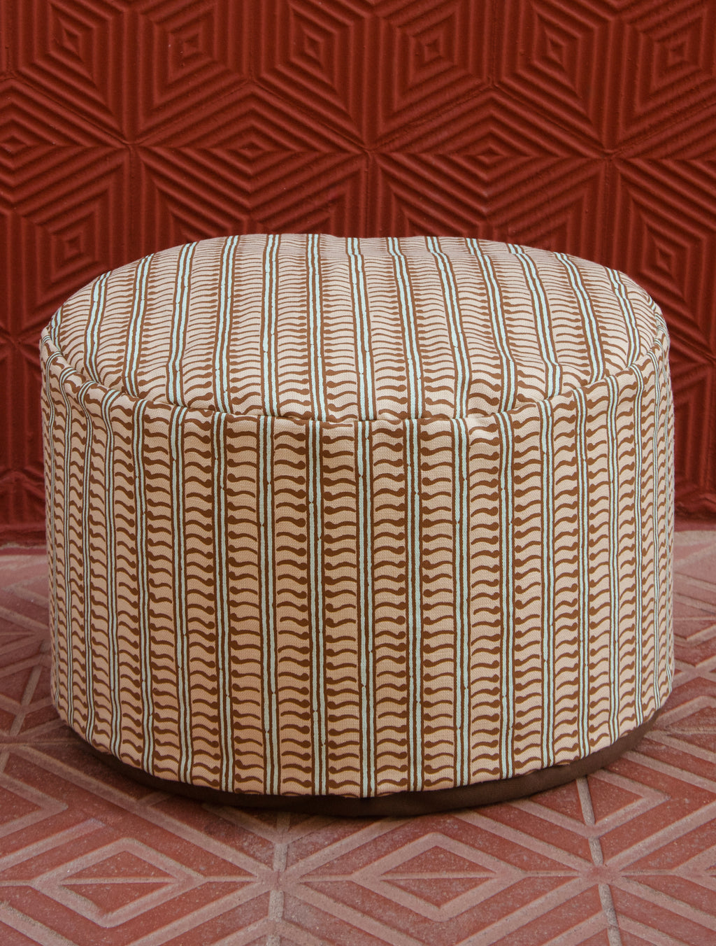 Lasbela Pouf