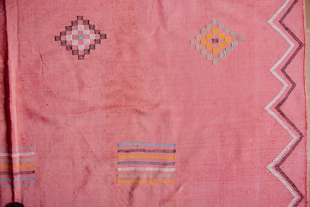 Moroccan Cactus Silk Rug in Dusty Pink